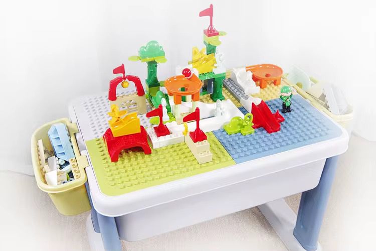 طاولة متعددة الاستعمال(50pcs blocks)