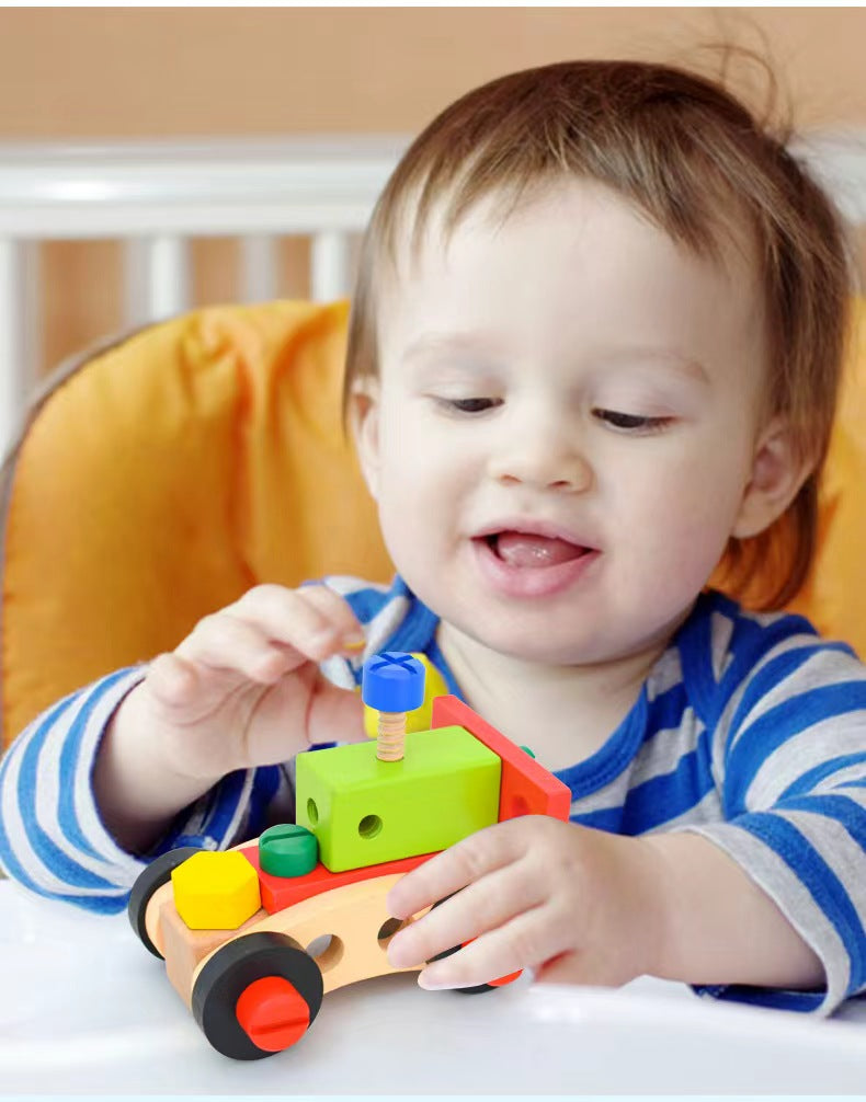 حقيبة النجارة الخشبيه